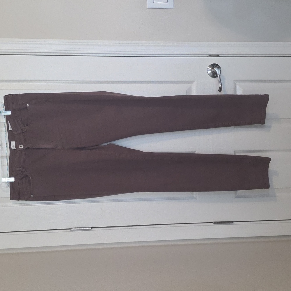 JJill Brown Boyfriend Jean